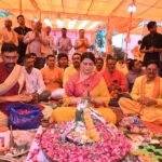 *वनांचल ग्राम कामठी में दिखा आस्था, संस्कृति और जनकल्याण का दिव्य संगम, विधायक भावना बोहरा और श्रद्धालुओं ने किया सामूहिक रुद्राभिषेक*