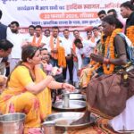 *कुल्हीडोंगरी में 165 आदिवासी नागरिकों की घर वापसी, विधायक भावना बोहरा ने पैर पखारकर किया सम्मान*